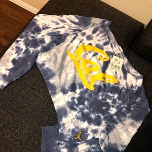 Cal Berkeley Pink crop sweatshirt. New
